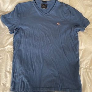 Abercrombie and Fitch moose t shirt. Size M